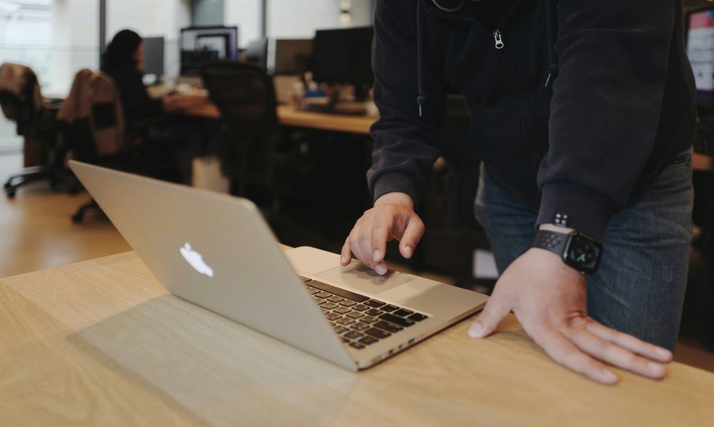 MacBookはどんな人に向いている?